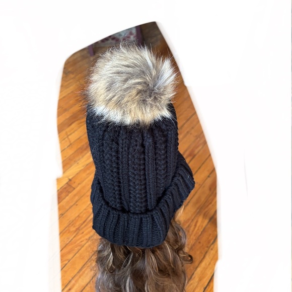 BEANIE W  Brown Wavy Hair Extension FULLY ATTACHED - Picture 9 of 15